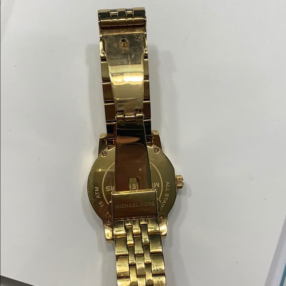 Michael Kors gold watch - Picture 4 of 5